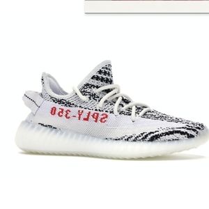 Yeezy 350 Ebra Size 7 US New with tags